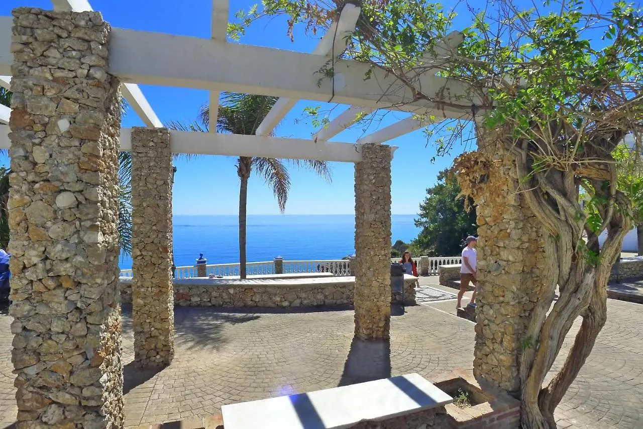 Burriana Front Line Apartment Nerja
